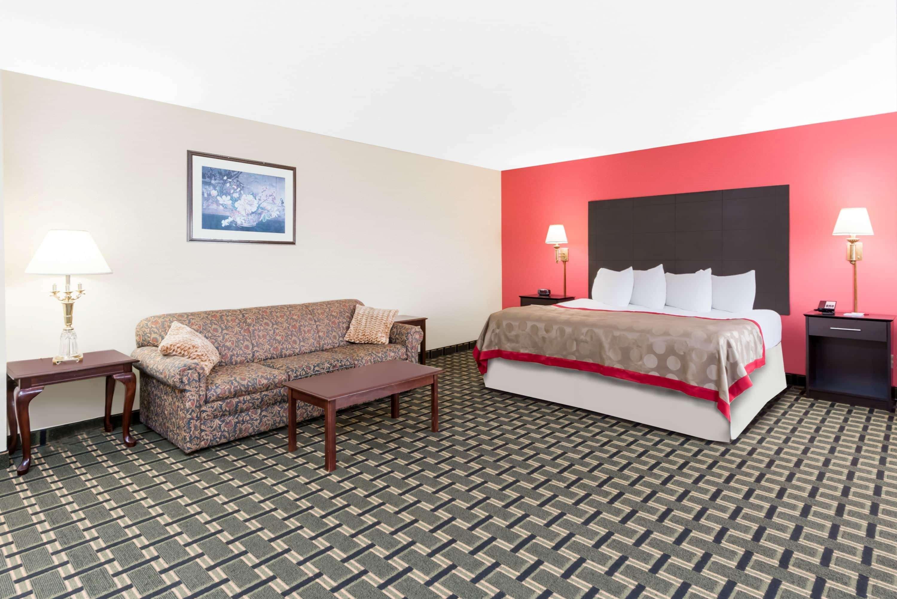Ramada By Wyndham Vandalia Kültér fotó